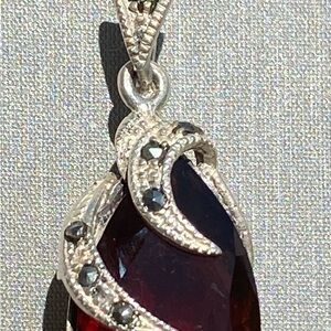 Elegant Silver red ‎ Pendant Necklace marked 925